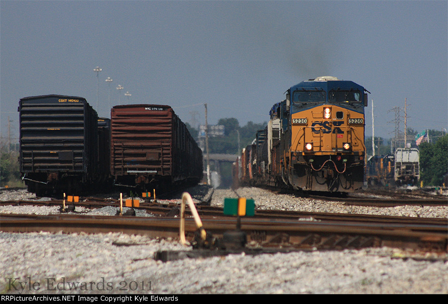 CSX ES40DC #5230 on Q438-08